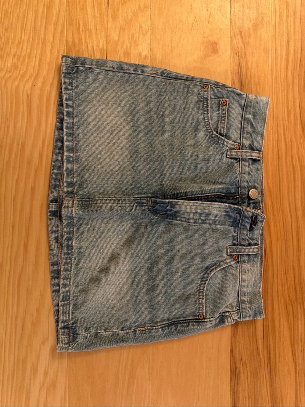 Aritzia Denim Forum ‘90s Ricci Skirt